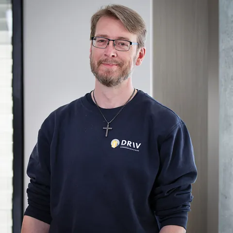 Driv Eiendomsforvaltning AS logo på hvit bakgrunn