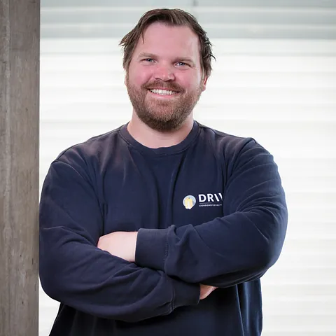 Driv Eiendomsforvaltning AS logo på hvit bakgrunn